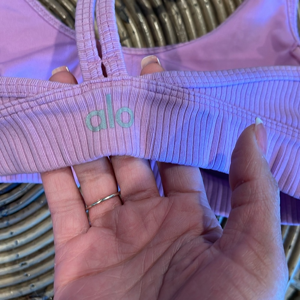 ALO ribbed workout gear! Pants are S and sports bra is XS - Picture 3 of 3